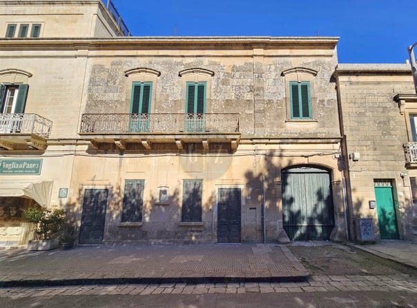 Martano, Apulia 73025