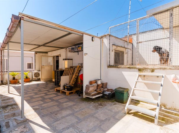 Cutrofiano, Apulia 73020