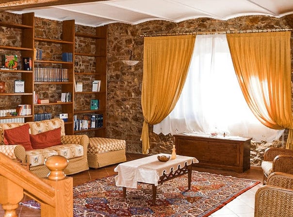 Trequanda, Tuscany 53020