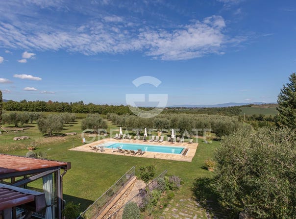 Sarteano, Tuscany 53047