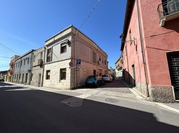 Serramanna, Sardinia 09038