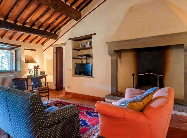 Cortona, Tuscany 52044