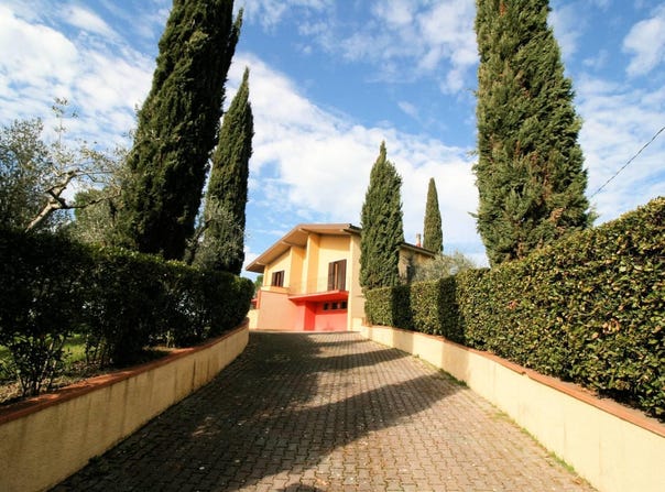 Montespertoli, Tuscany 50025