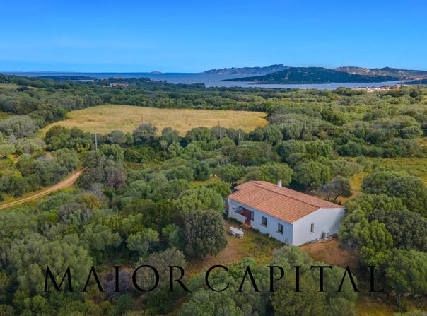 Palau, Sardinia 07020