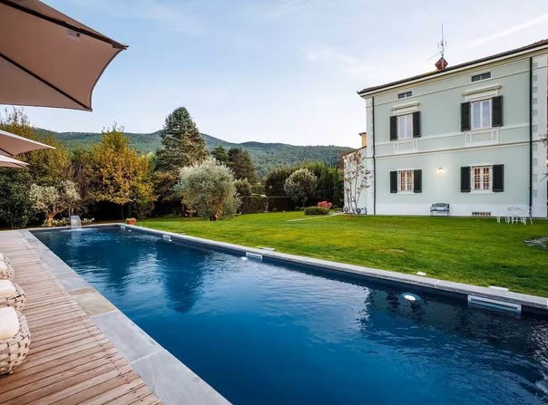 Lucca, Tuscany 55100