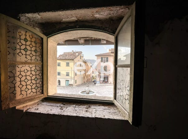 Piazza Vittorio Emanuele II, 6, Pennabilli, Emilia-Romagna 61016