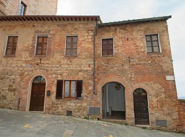 Montepulciano, Tuscany 53045