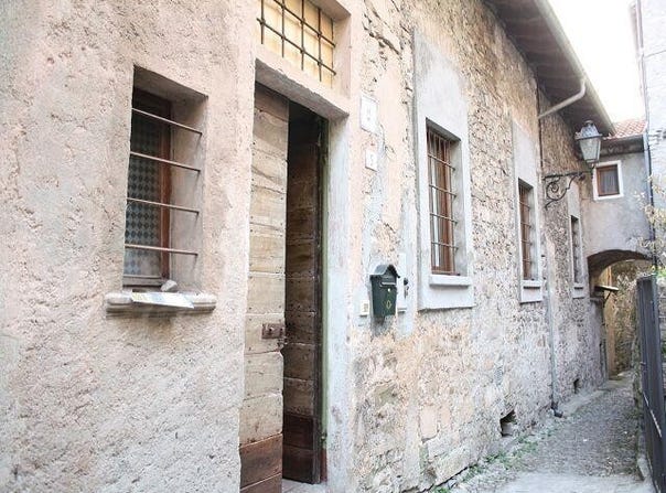 Valsolda, Lombardy 22010