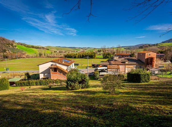 Volterra, Tuscany 56048