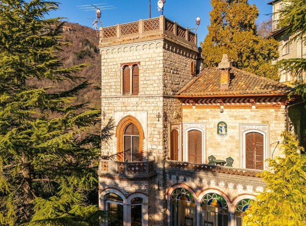 Varese, Lombardy 21100