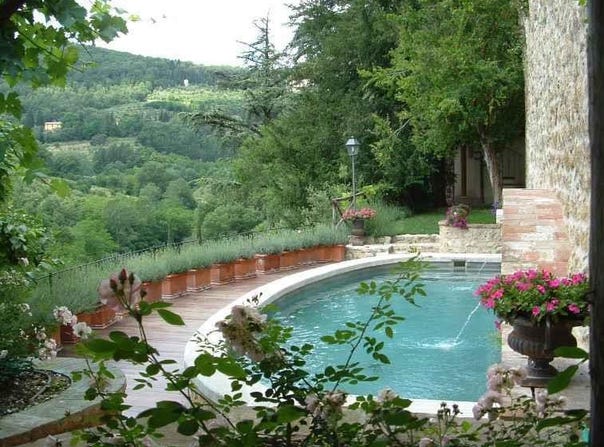 Cetona, Tuscany 53040