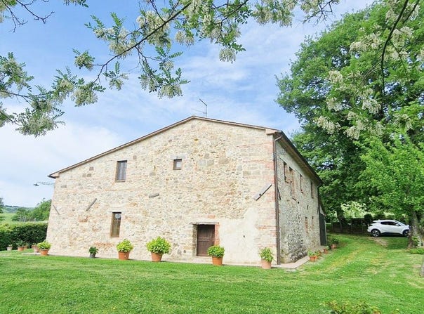 Radicofani, Tuscany 53040