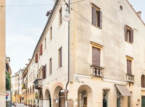 Padova, Venice 35139