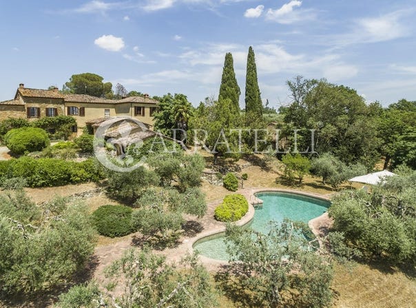 Lucignano, Tuscany 52046