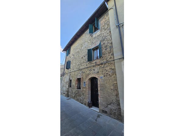 Montalcino, Tuscany 53024