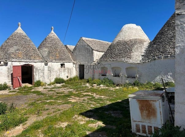 Monopoli, Apulia 70043