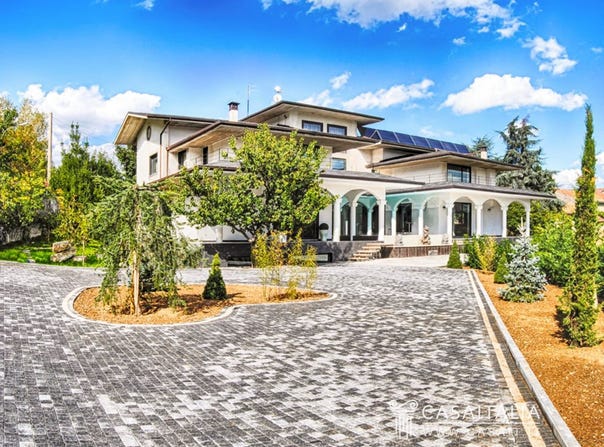L'Aquila, Abruzzo 67100