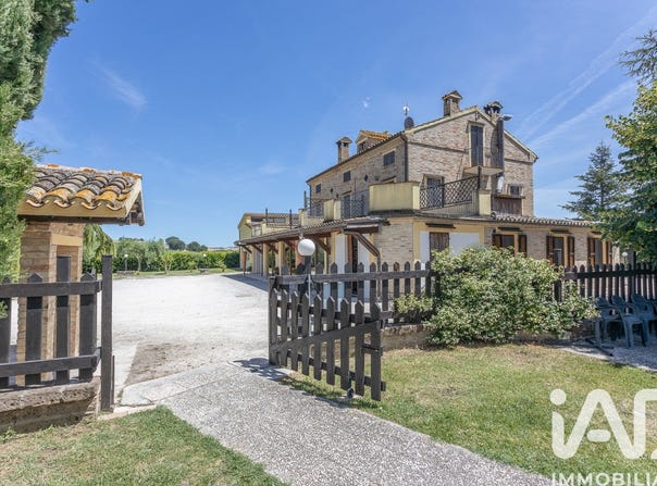 Montegranaro, Marche 63812