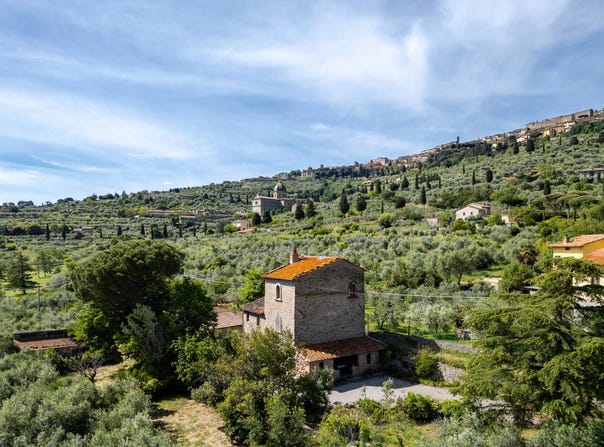 Cortona, Tuscany 52044