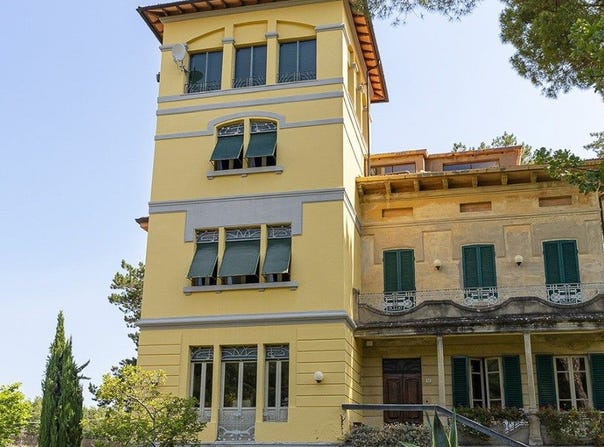Arezzo, Tuscany 52100