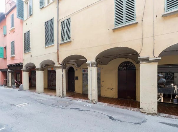 Via Nosadella, Bologna, Emilia-Romagna 40123