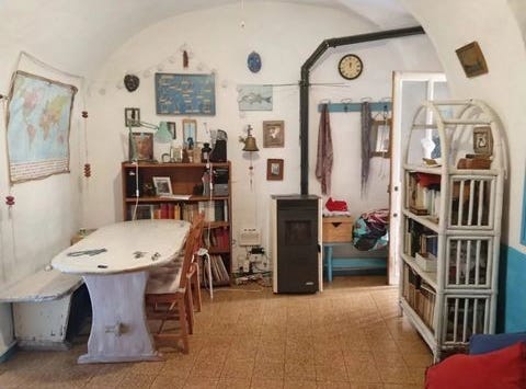 Ventimiglia, Imperia 18039