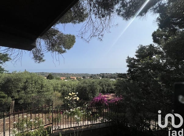 Trabia, Sicily 90019