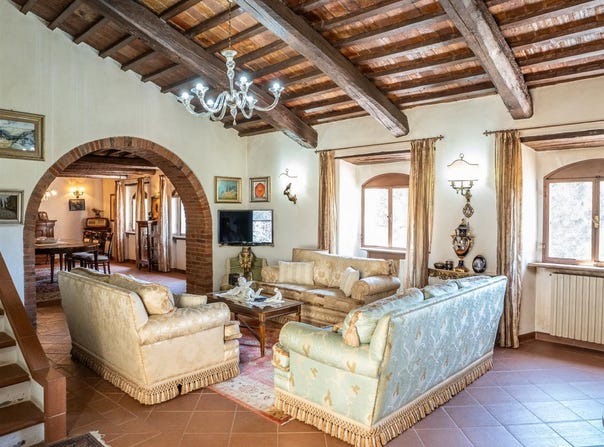 Sinalunga, Tuscany 53048