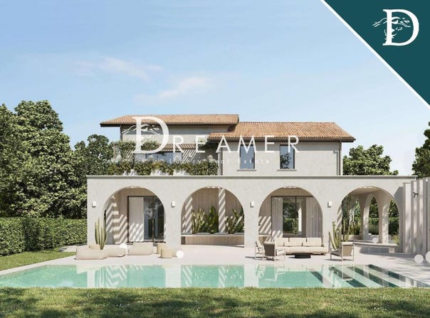 Forte Dei Marmi, Tuscany 55042