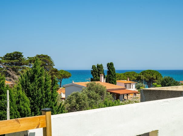 Sarroch, Sardinia 09018