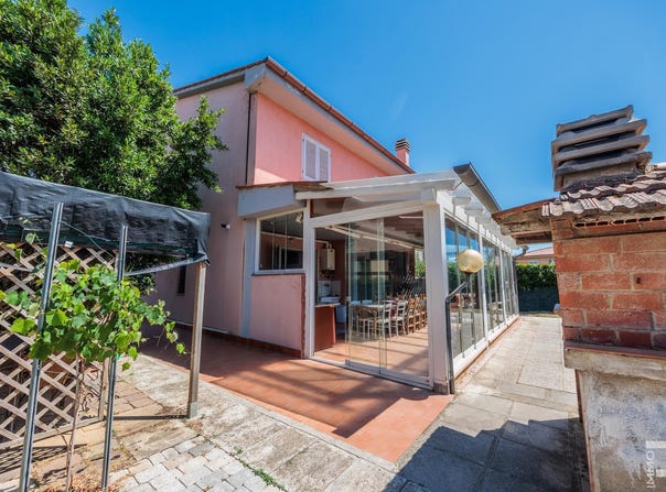 Follonica, Tuscany 58022