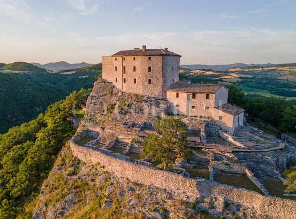 Cagli, Marche 61043