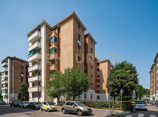 Via Fratelli Rosselli, 23, Milano, Lombardy 20100
