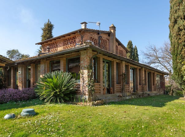 Cavriglia, Tuscany 52022