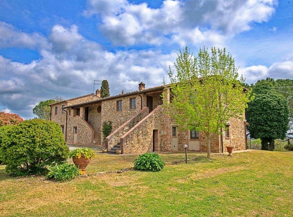 Lucignano, Tuscany 52046