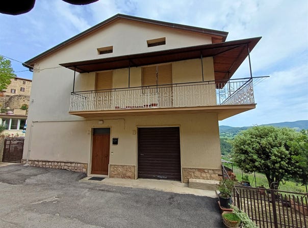 Collazzone, Umbria 06050