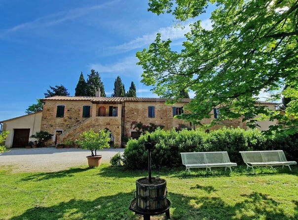 Montalcino, Tuscany 53024