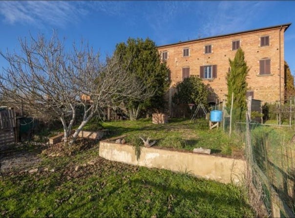 Sinalunga, Tuscany 53048