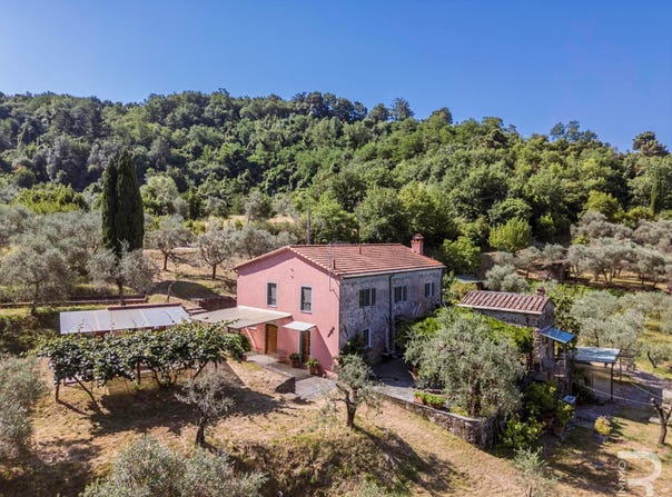 Fosdinovo, Tuscany 54035