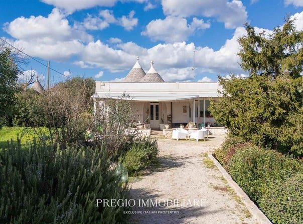 Cisternino, Apulia 72014