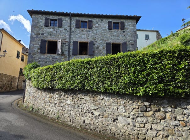 Lajatico, Tuscany 56030