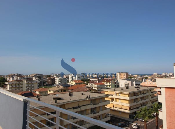 Alba Adriatica, Abruzzo 64011