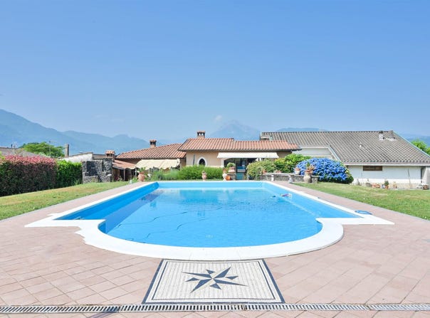 Barga, Tuscany 55051
