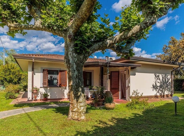 Pietrasanta, Tuscany 55045