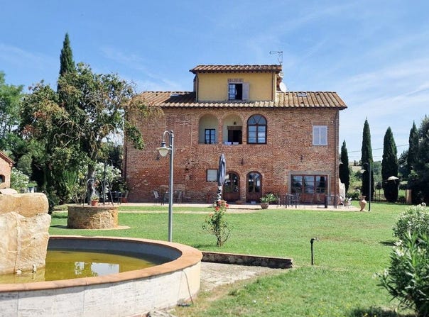Cortona, Tuscany 52044