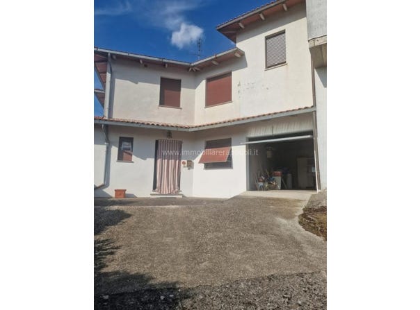 Sinalunga, Tuscany 53048