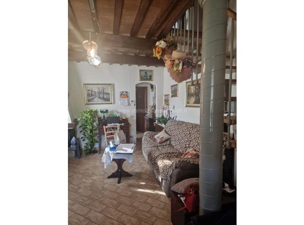 Rigomagno, Tuscany 53048