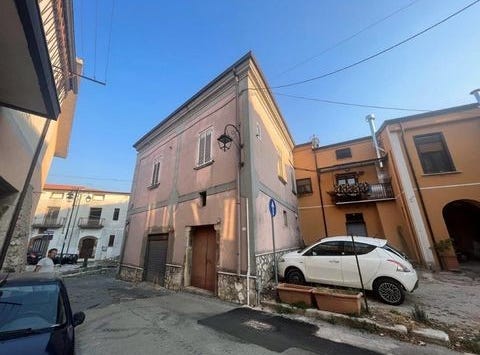 Forino, Campania 83020