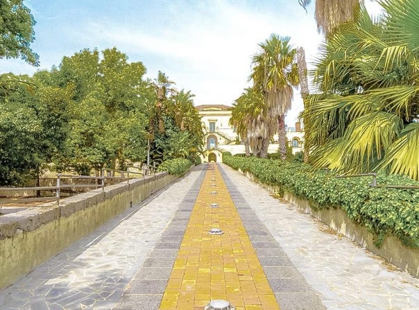 Acireale, Sicily 95024