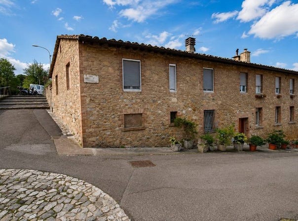 San Gimignano, Tuscany 53030